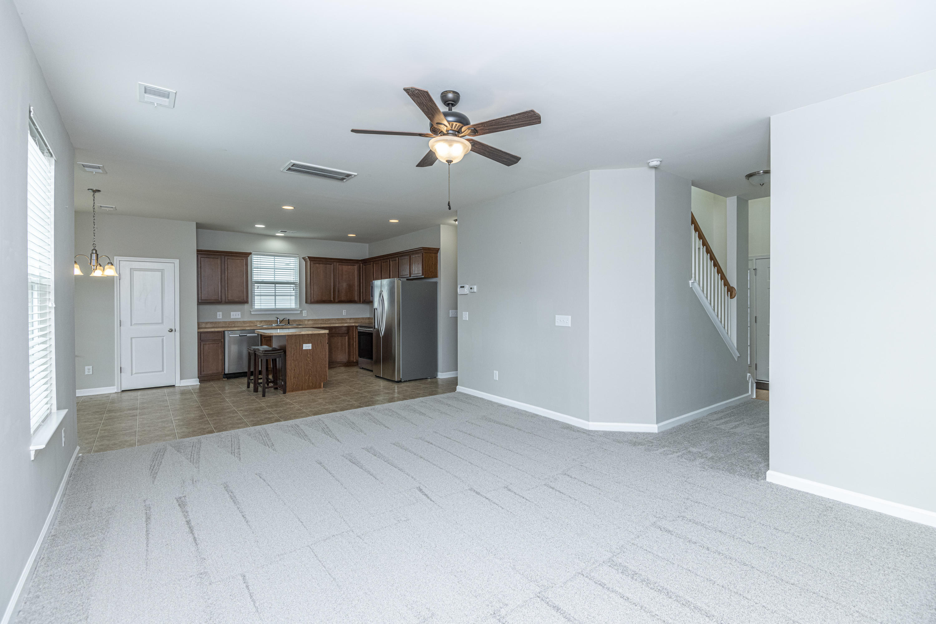 375 Spectrum Road Summerville, SC 29486 - Photo 5 of 28 DSC_8964