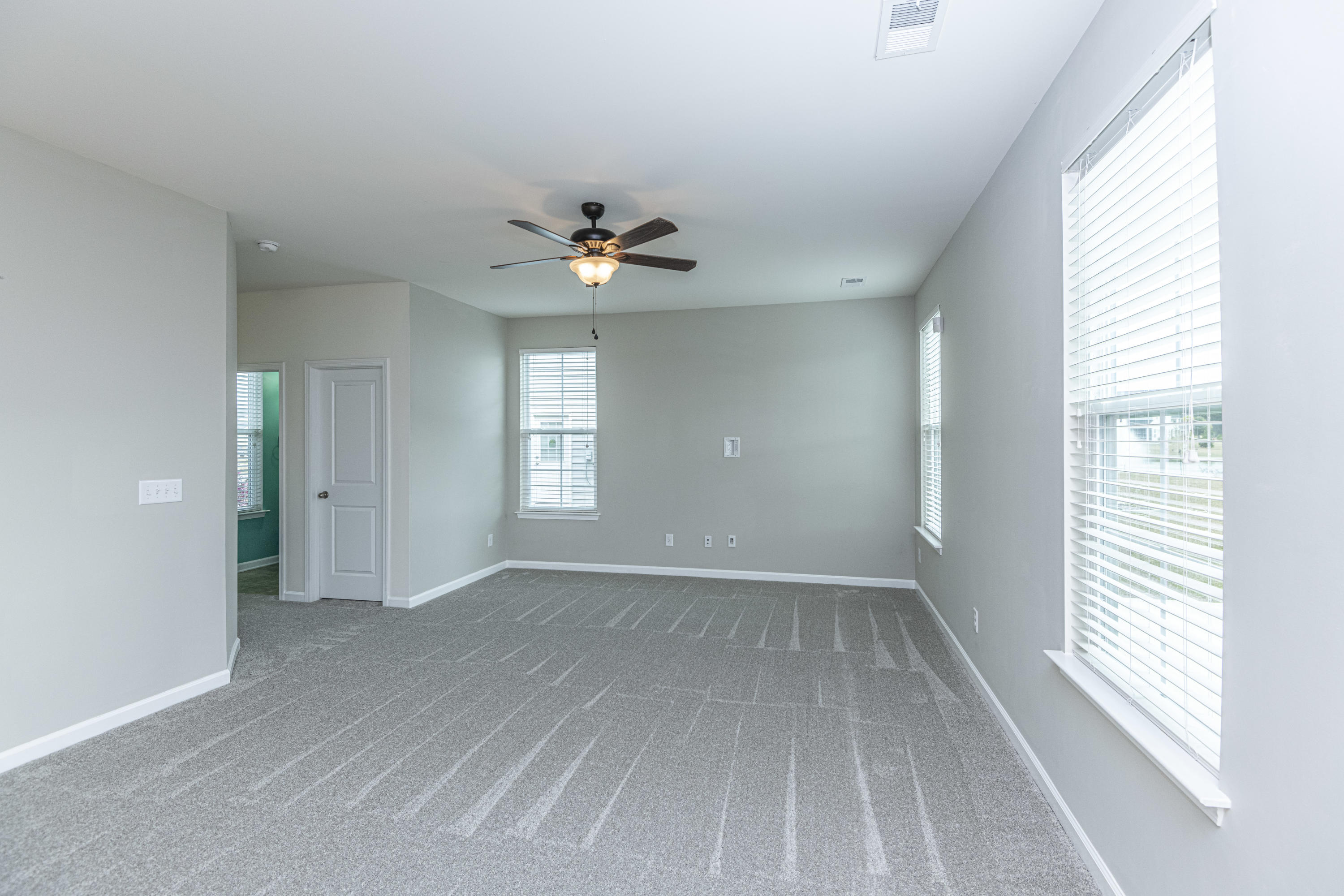 375 Spectrum Road Summerville, SC 29486 - Photo 7 of 28 DSC_8965