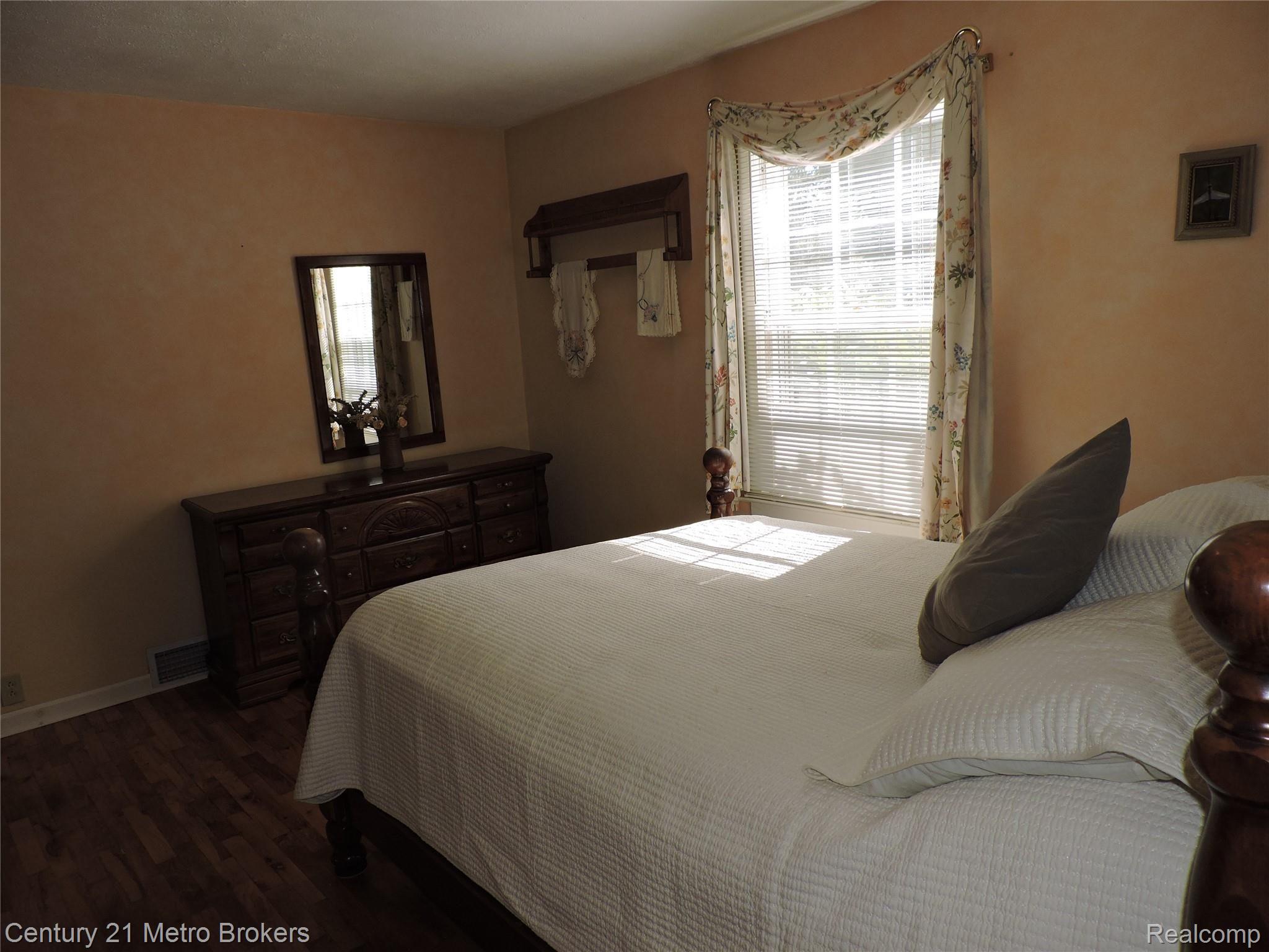 4270 North Irish Road Davison, MI 48423 - Photo 14 of 54 DSCN8713.JPG