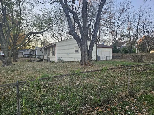$160,000 | 7334 Northeast 51st Street, Kansas City, MO 64119
