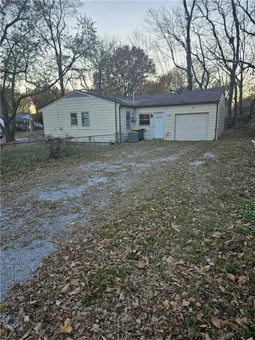 $160,000 | 7334 Northeast 51st Street, Kansas City, MO 64119