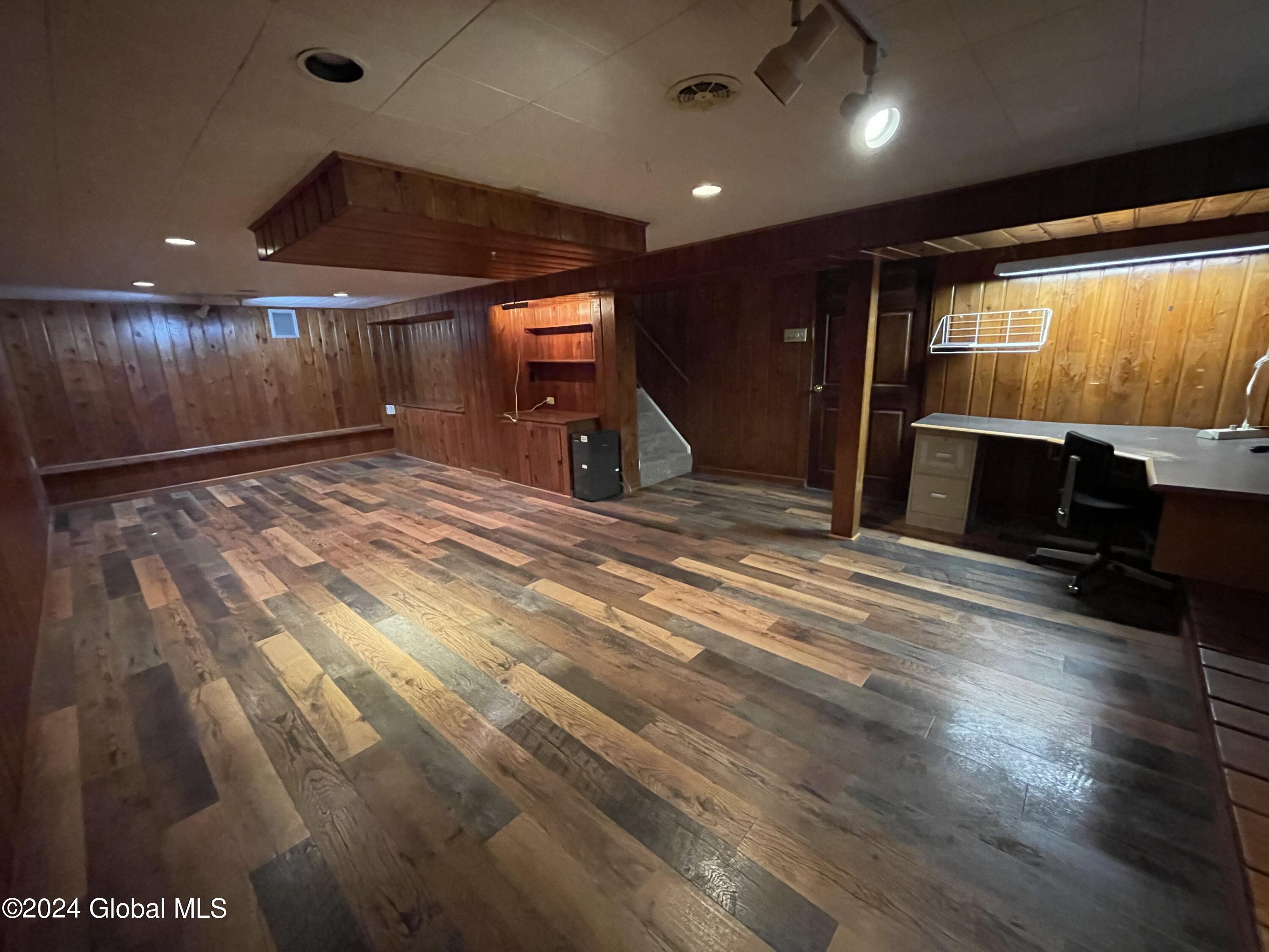 2041 Hoover Road Niskayuna, NY 12309 - Photo 21 of 26 FInsihed basement