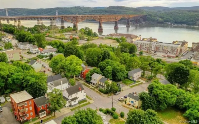 $349,999 | 98 Albany Street, Poughkeepsie, NY 12601