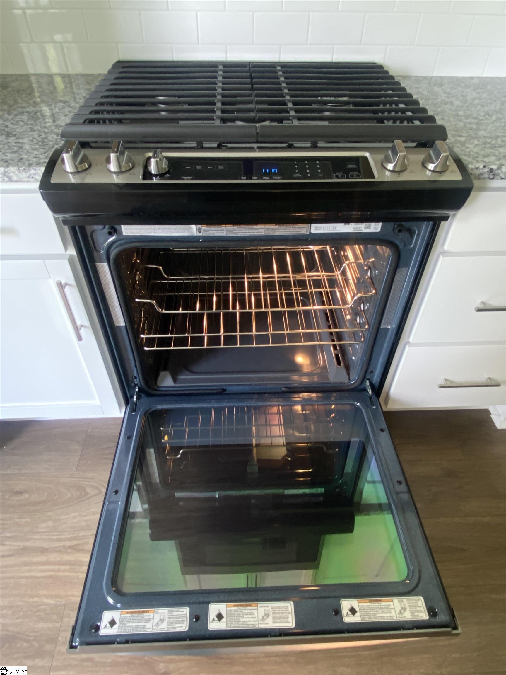 16 Starlake Road Simpsonville, SC 29681 - Photo 7 of 19 Stainless Steel Whirlpool Oven