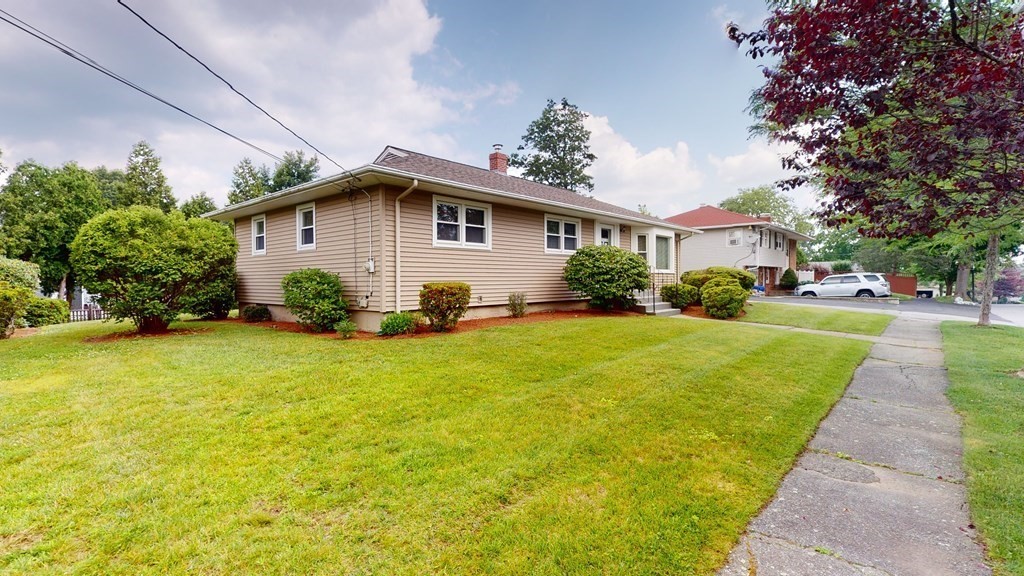 30 Tupelo Road Worcester, MA 01606 - Photo 5 of 36 Gallery Image 5