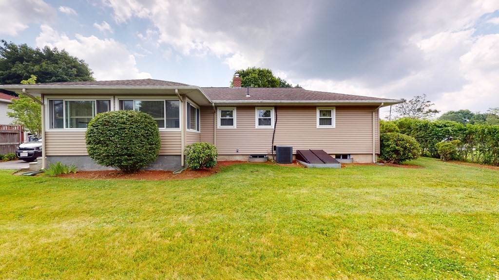 30 Tupelo Road Worcester, MA 01606 - Photo 6 of 36 Gallery Image 6