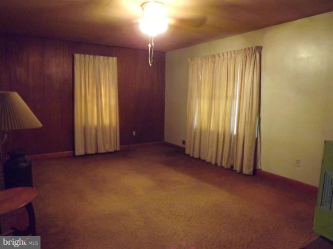 11623 Philadelphia Road White Marsh, MD 21162 - Photo 9 of 27 Living Room