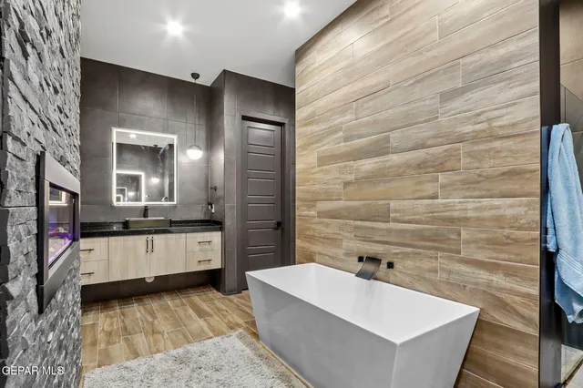 $629,000 | 321 Rio De Jazmin Circle, El Paso, TX 79932