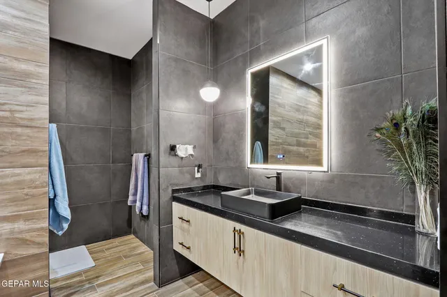 $629,000 | 321 Rio De Jazmin Circle, El Paso, TX 79932