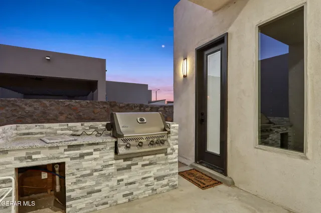 $629,000 | 321 Rio De Jazmin Circle, El Paso, TX 79932