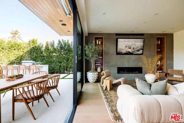 $3,700,000 | 15473 La Maida Street, Sherman Oaks, CA 91403