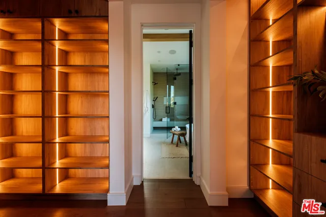 $3,700,000 | 15473 La Maida Street, Sherman Oaks, CA 91403