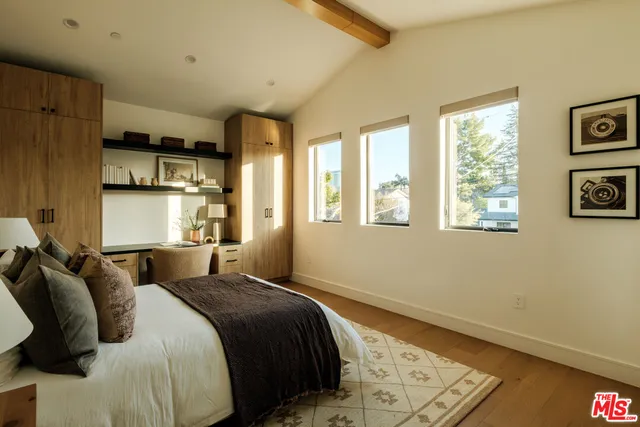 $3,700,000 | 15473 La Maida Street, Sherman Oaks, CA 91403