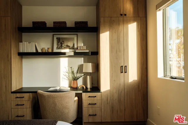 $3,700,000 | 15473 La Maida Street, Sherman Oaks, CA 91403