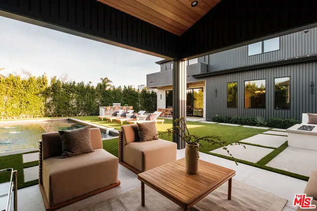 $3,700,000 | 15473 La Maida Street, Sherman Oaks, CA 91403