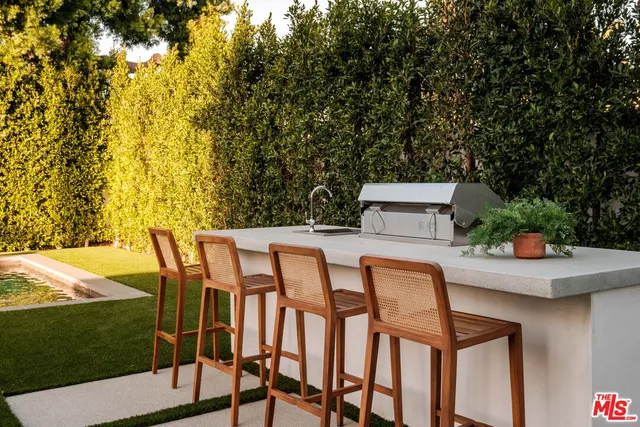 $3,700,000 | 15473 La Maida Street, Sherman Oaks, CA 91403