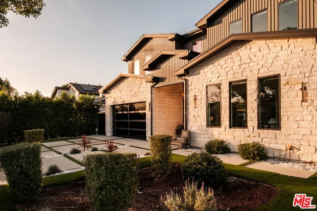 $3,700,000 | 15473 La Maida Street, Sherman Oaks, CA 91403