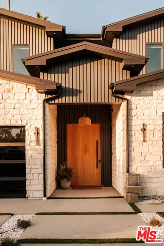 $3,700,000 | 15473 La Maida Street, Sherman Oaks, CA 91403