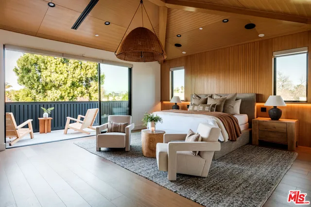 $3,700,000 | 15473 La Maida Street, Sherman Oaks, CA 91403