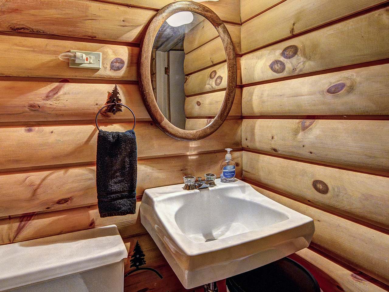 3665 Chain O Lakes Road Eagle River, WI 54521 - Photo 46 of 65 Gallery Image 46