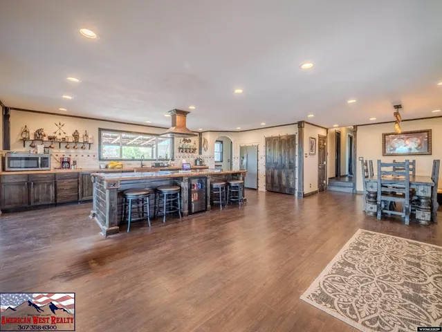 $575,000 | 21 Mountainview Road, Douglas, WY 82633