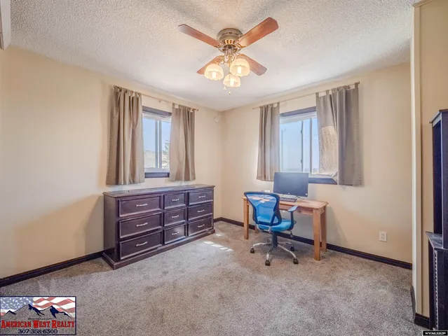 $575,000 | 21 Mountainview Road, Douglas, WY 82633