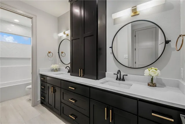 $780,100 | 4901 Pearl River Court, College Station, TX 77845