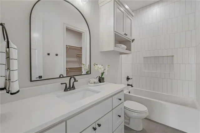 $780,100 | 4901 Pearl River Court, College Station, TX 77845