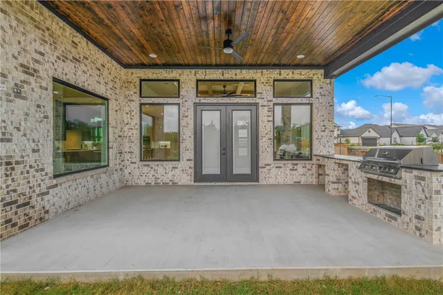 $780,100 | 4901 Pearl River Court, College Station, TX 77845