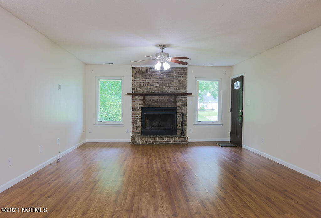 830 Mill River Road Jacksonville, NC 28540 - Photo 7 of 31 085A4655-2