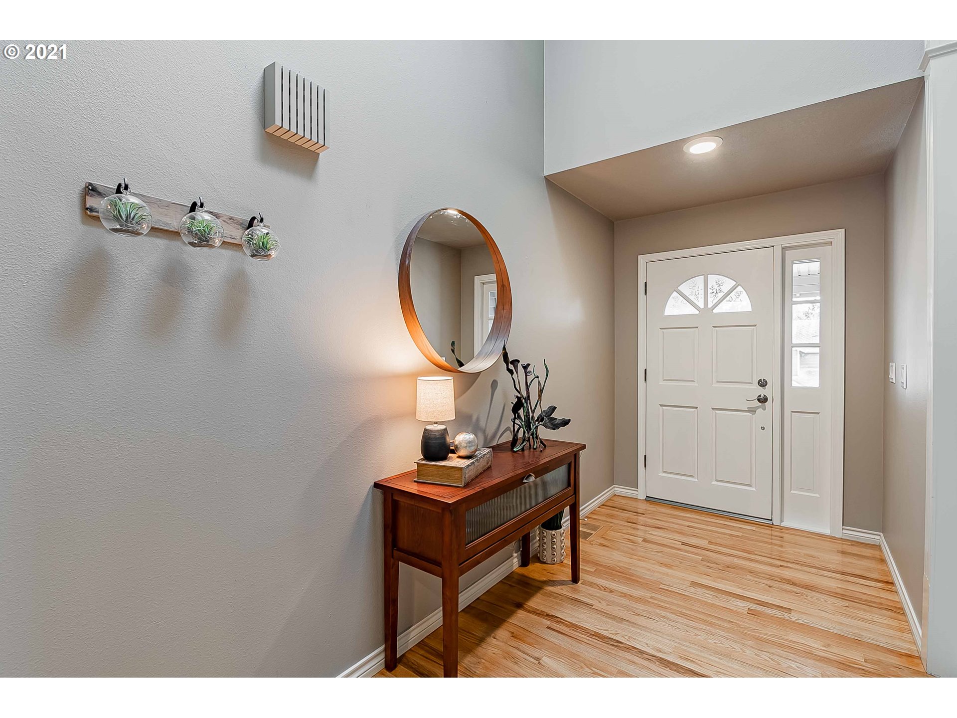 11475 Northwest Reeves Street Portland, OR 97229 - Photo 3 of 32 Gallery Image 3