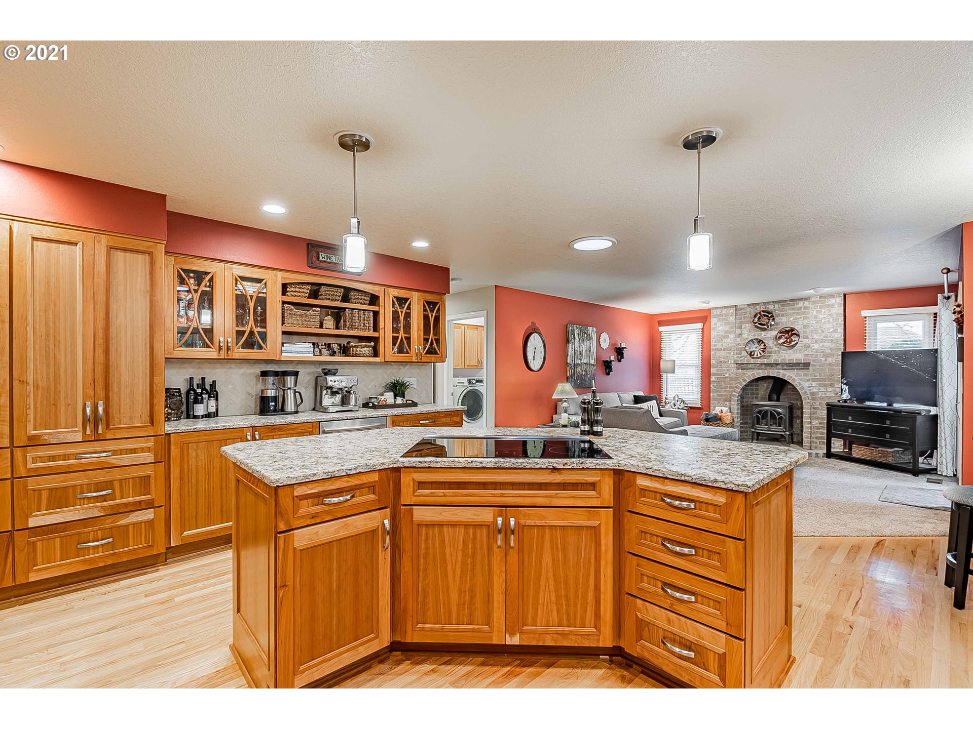 11475 Northwest Reeves Street Portland, OR 97229 - Photo 7 of 32 Gallery Image 7