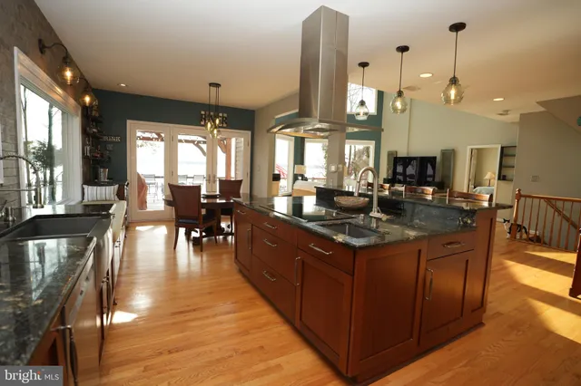 $1,099,900 | 329 Overlook Drive, Lusby, MD 20657