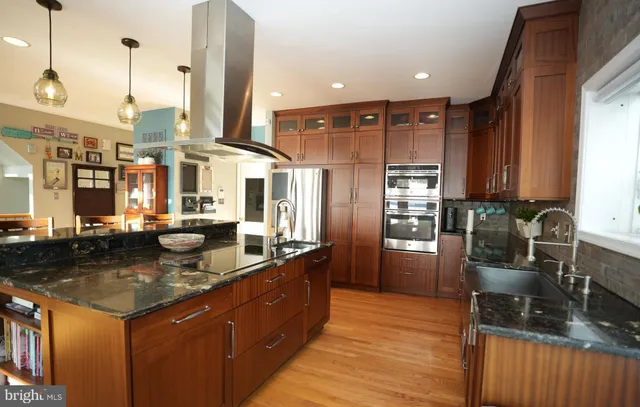 $1,099,900 | 329 Overlook Drive, Lusby, MD 20657