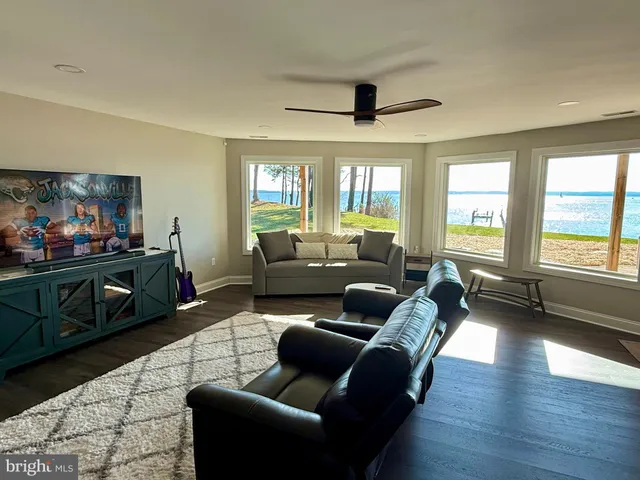 $1,099,900 | 329 Overlook Drive, Lusby, MD 20657