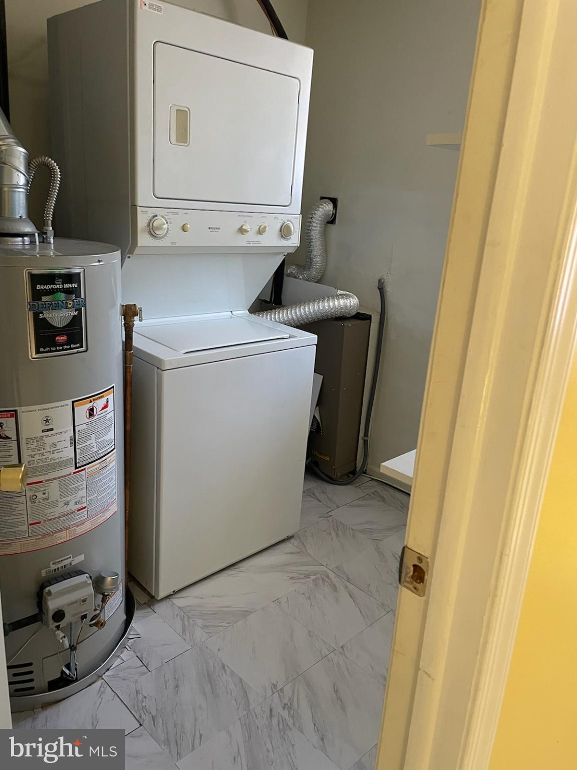 134 Eaves Mill Road Medford, NJ 08055 - Photo 11 of 17 a utility room with dryer and washer