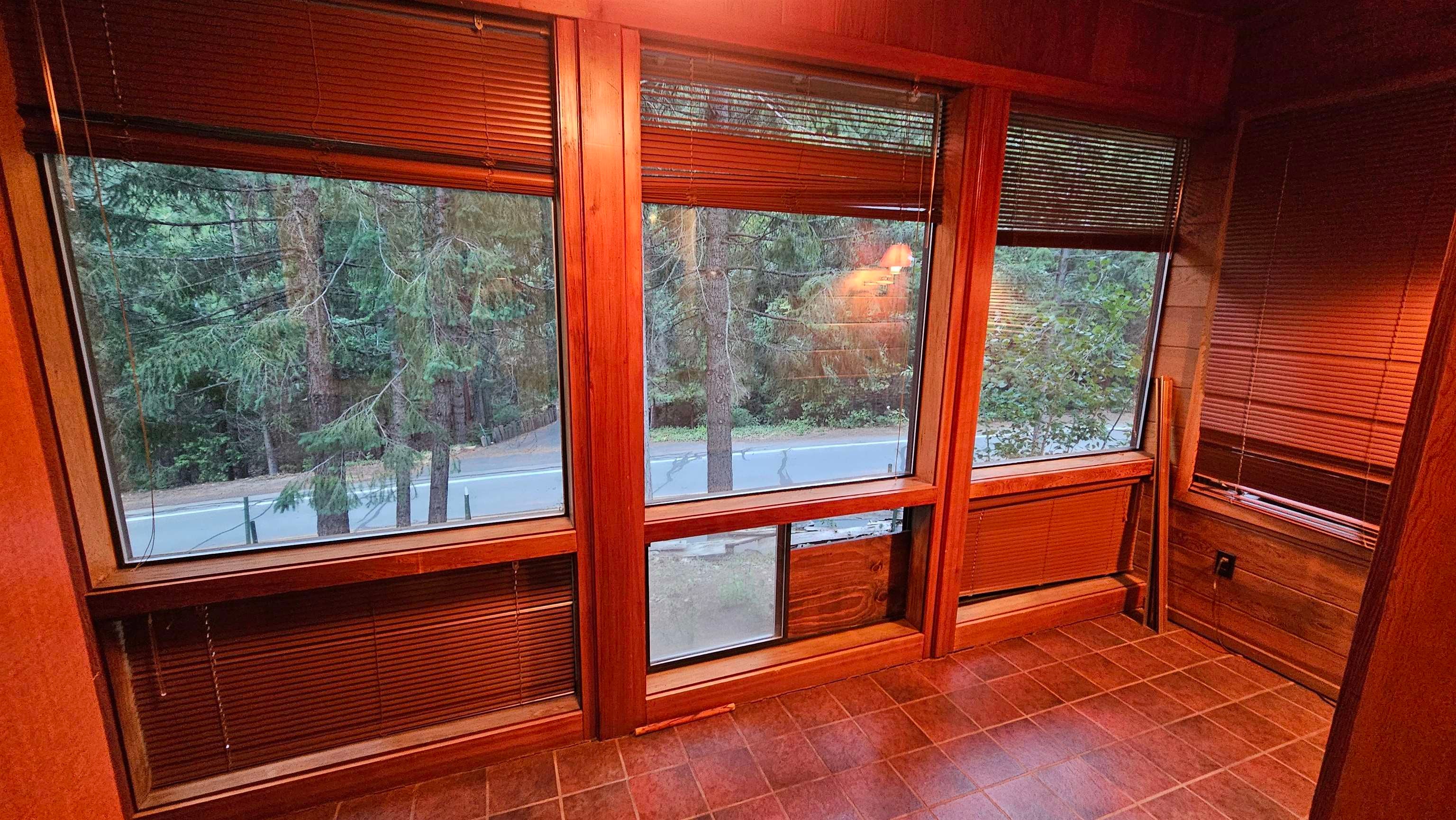 1025 Audubon Road Mount Shasta, CA 96067 - Photo 8 of 20 Gallery Image 8
