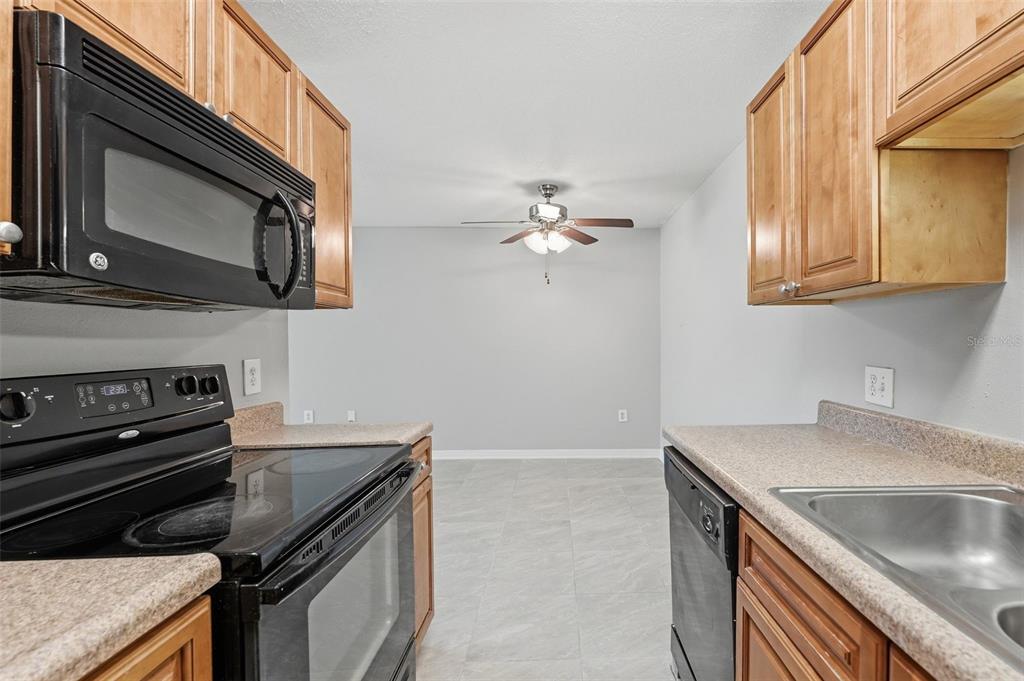 1695 Lee Road, Unit B204 Winter Park, FL 32789 - Photo 6 of 21