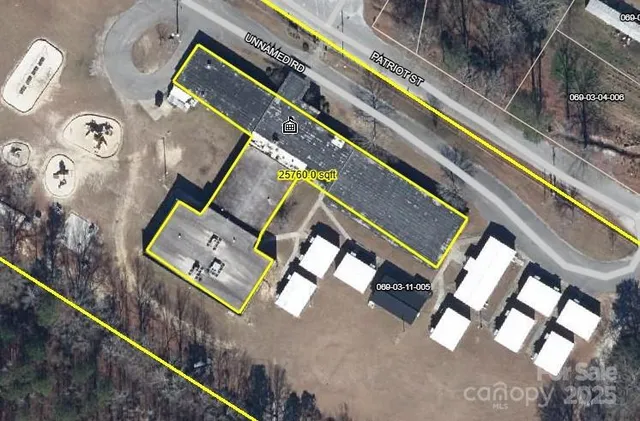 $1 | 900 Patriot Street, Dillon, SC 29536