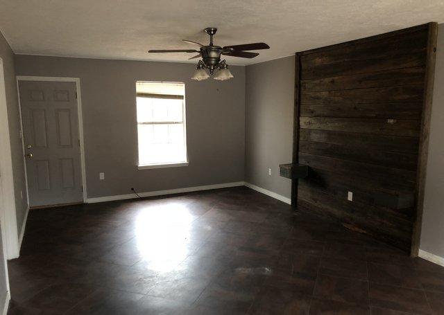 5280 Clint Mason Road Crestview, FL 32539 - Photo 7 of 19 Gallery Image 7