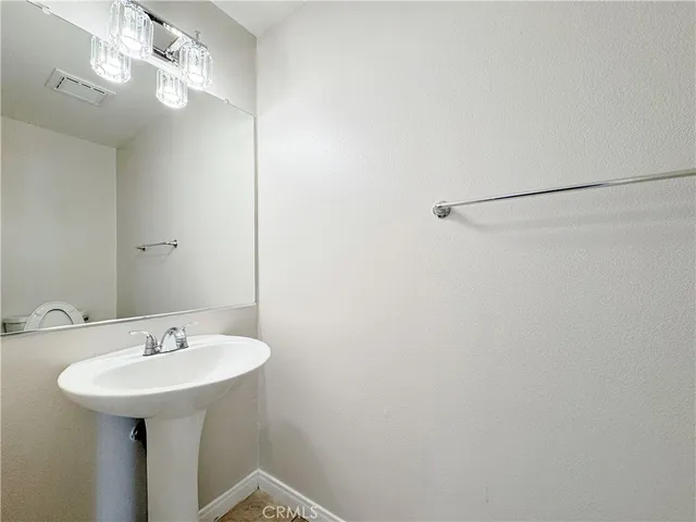 $5,200 | 39 Eaglecreek, Irvine, CA 92618