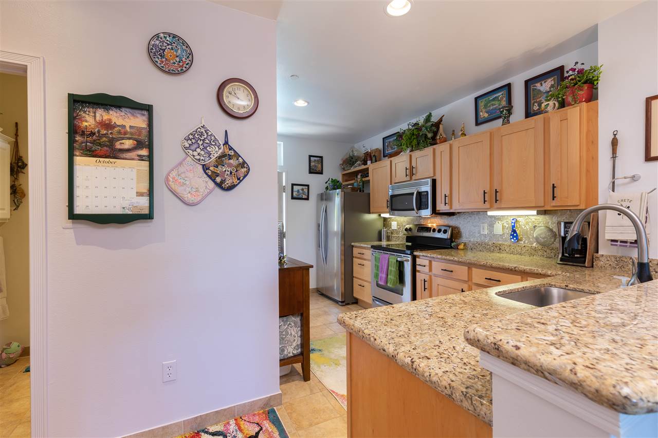 3706 Lower Honoapiilani Road, Unit D27 Lahaina, HI 96761 - Photo 10 of 27 Gallery Image 10