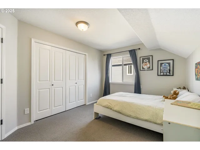 $574,999 | 14935 Southeast Paddington Road, Clackamas, OR 97015