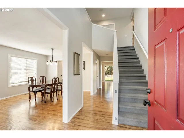 $574,999 | 14935 Southeast Paddington Road, Clackamas, OR 97015