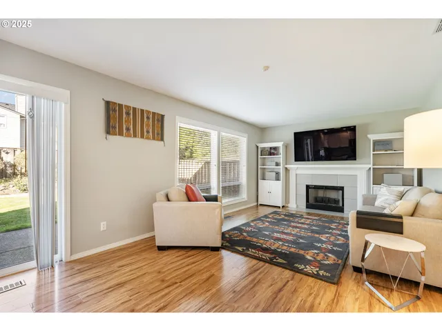 $574,999 | 14935 Southeast Paddington Road, Clackamas, OR 97015