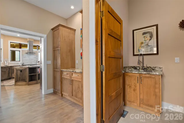 $1,180,000 | 164 Flowing Hills Drive, Clyde, NC 28721