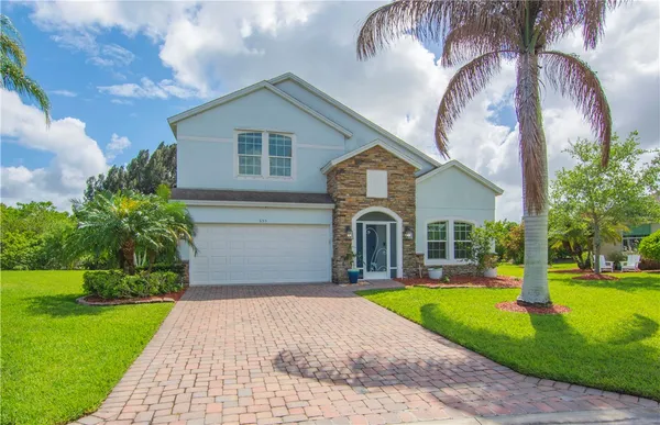 $540,000 | 655 Valencia Circle Southwest, Vero Beach, FL 32968