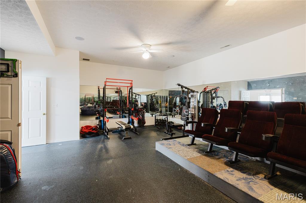42 Hickory Road Nashville, IL 62263 - Photo 48 of 78