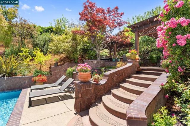 $2,998,000 | 3 Shadewell Court, Danville, CA 94506