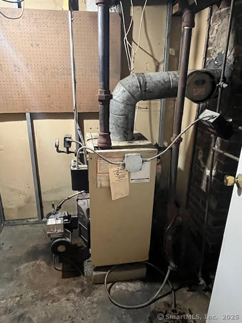 217 Hillcrest Road Bridgeport, CT 06606 - Photo 36 of 36